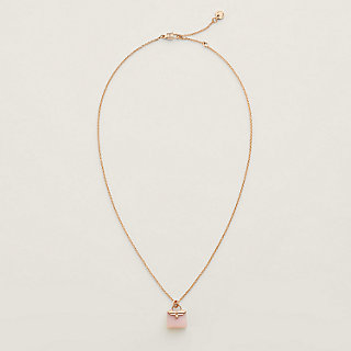 amulettes-kelly-pendant--